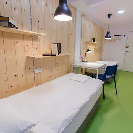Koala Hostel Аликанте Экстерьер фото
