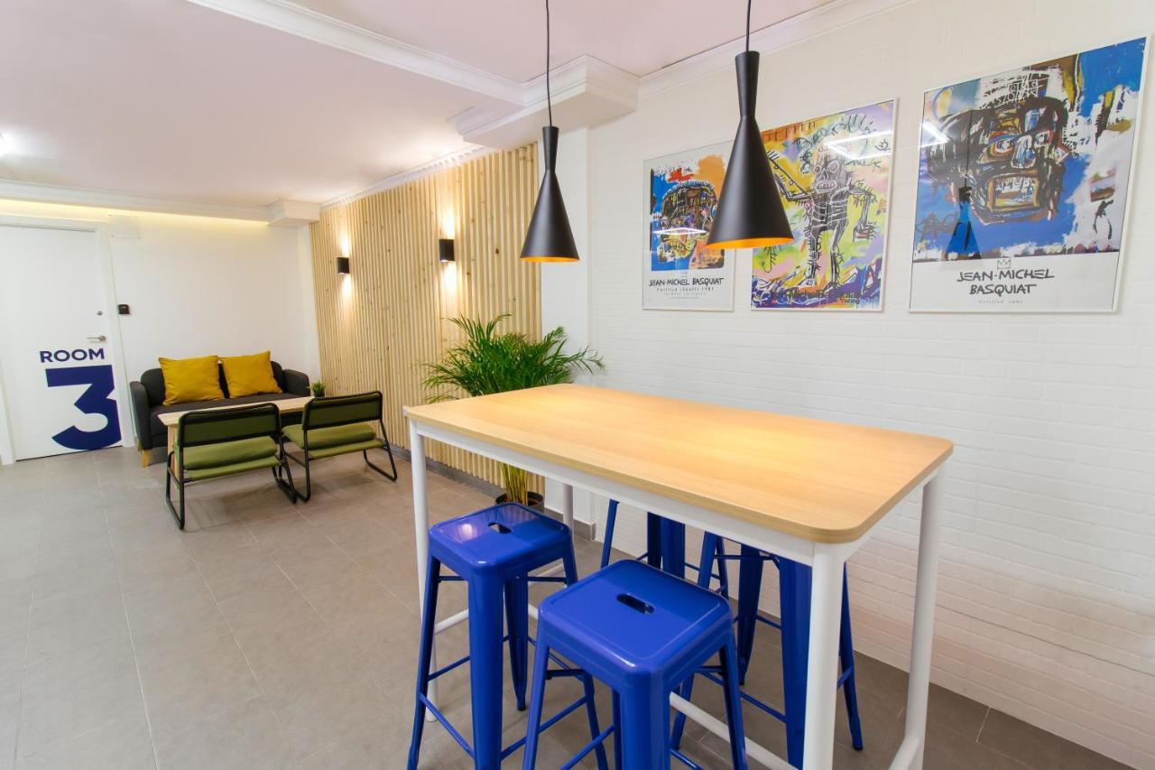 Koala Hostel Аликанте Экстерьер фото