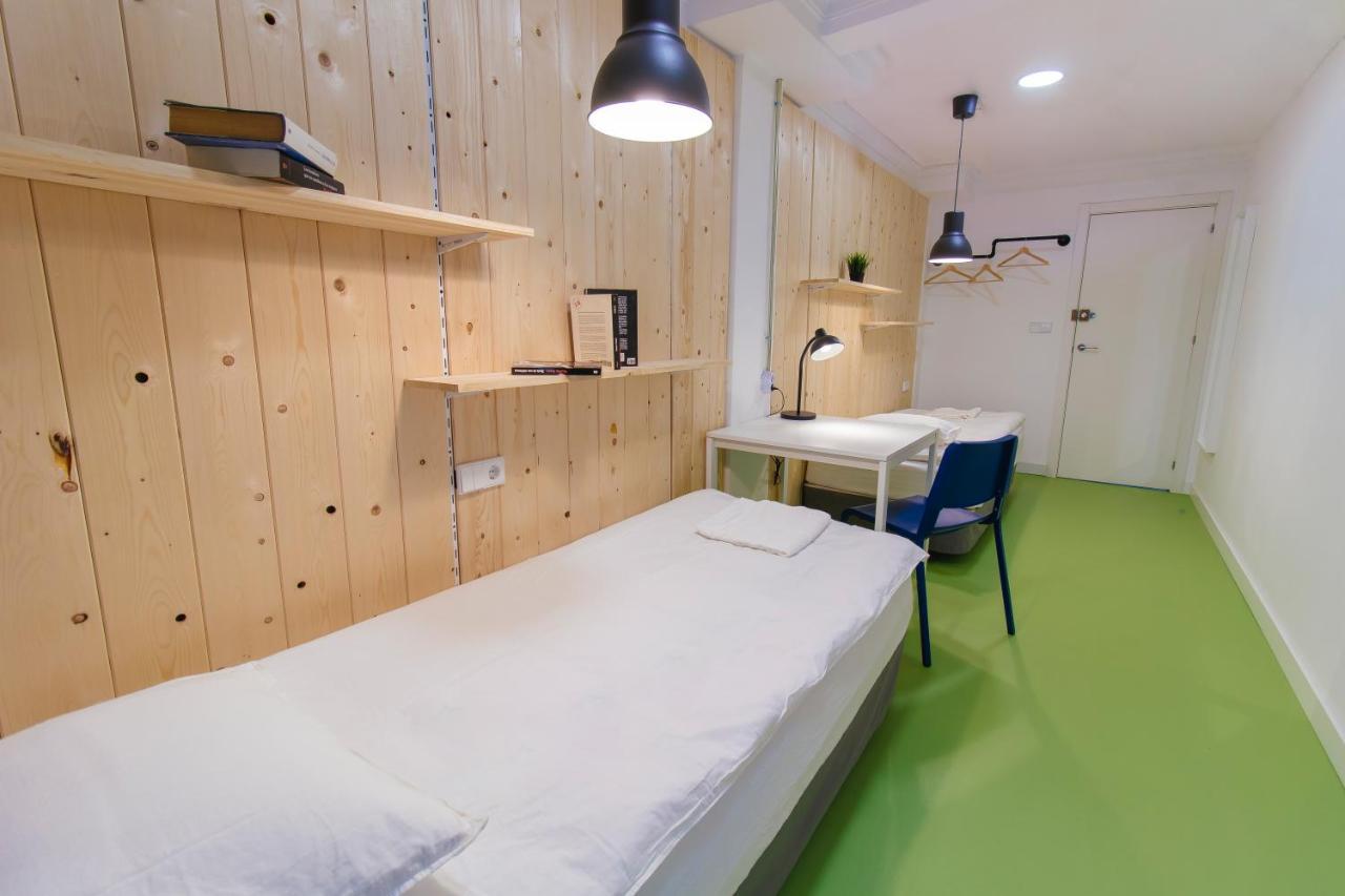 Koala Hostel Аликанте Экстерьер фото