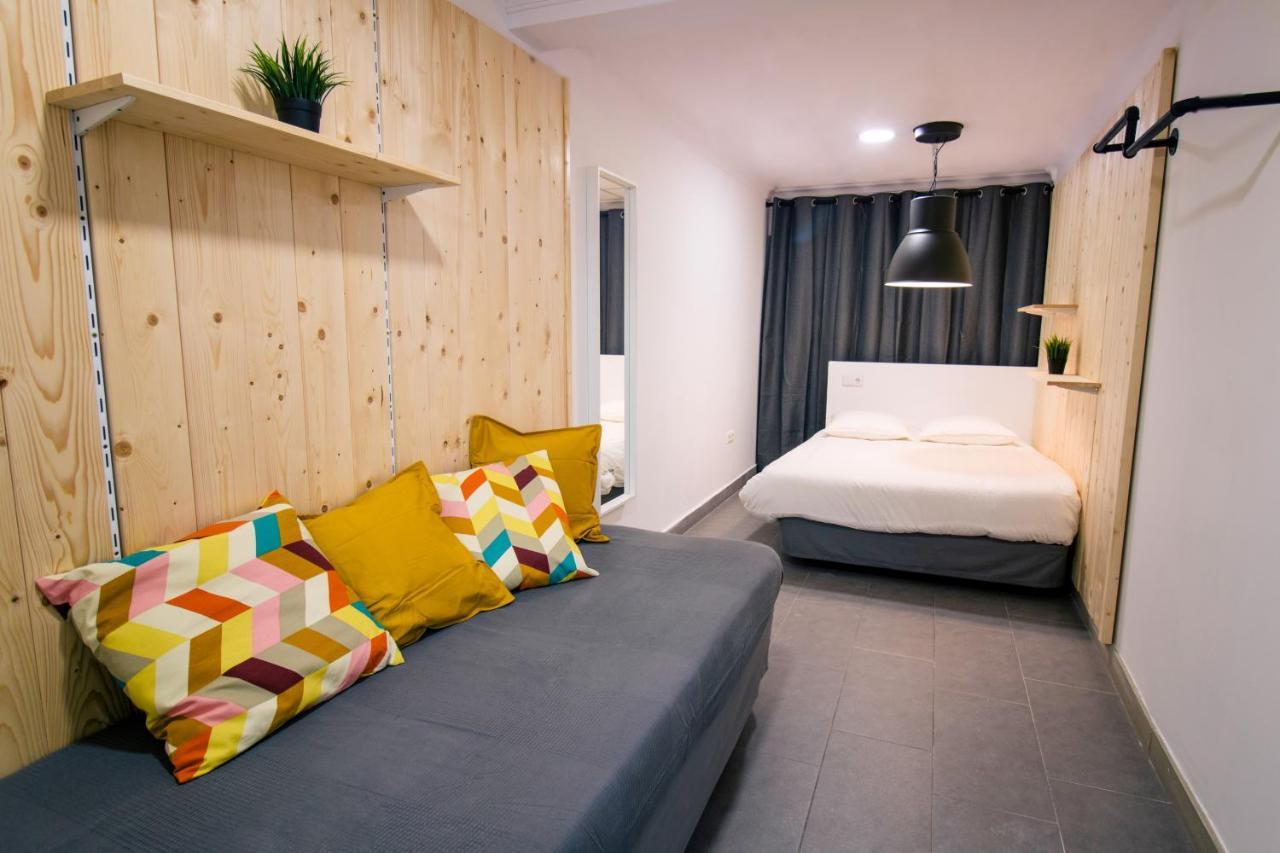 Koala Hostel Аликанте Экстерьер фото